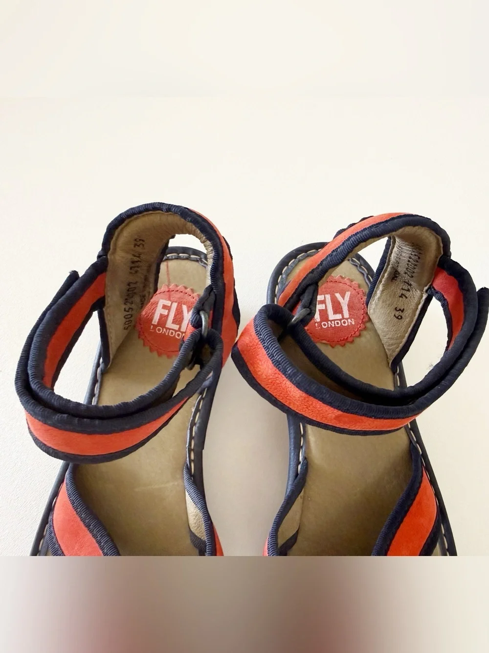 Fly London Shoes Strappy Platform Sandals Criss Cross Casual  8.5